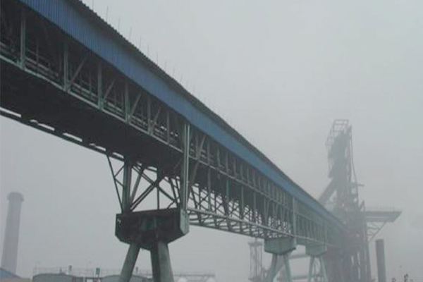 帶式(shi)輸送(song)機